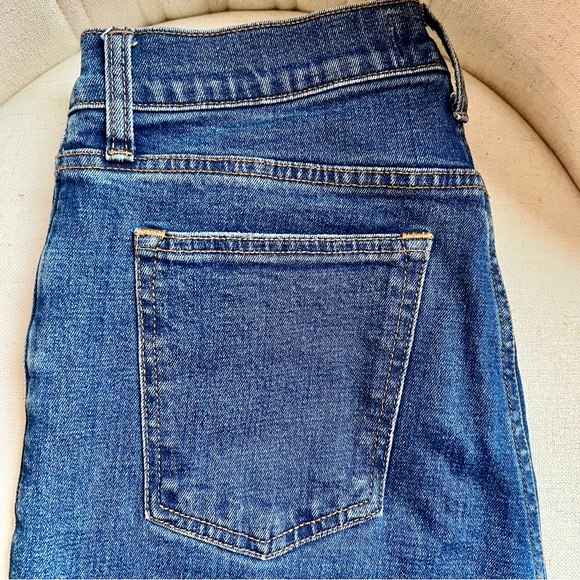 Abercrombie & Fitch High Rise Mom Jeans - Picture 3 of 5